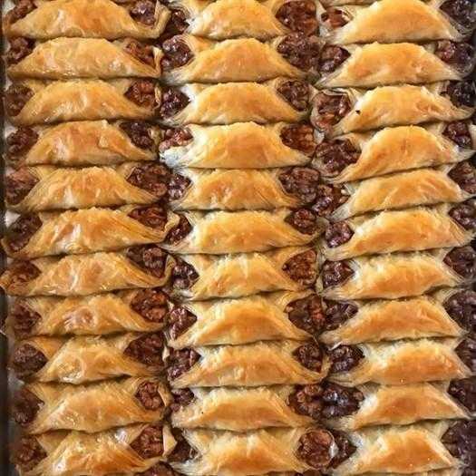 Hafız Mustafa Walnut Butterfly Baklava