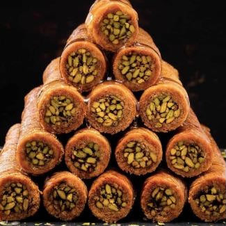 Kadayıf Halep Sarma Pistachio covered in kunefe